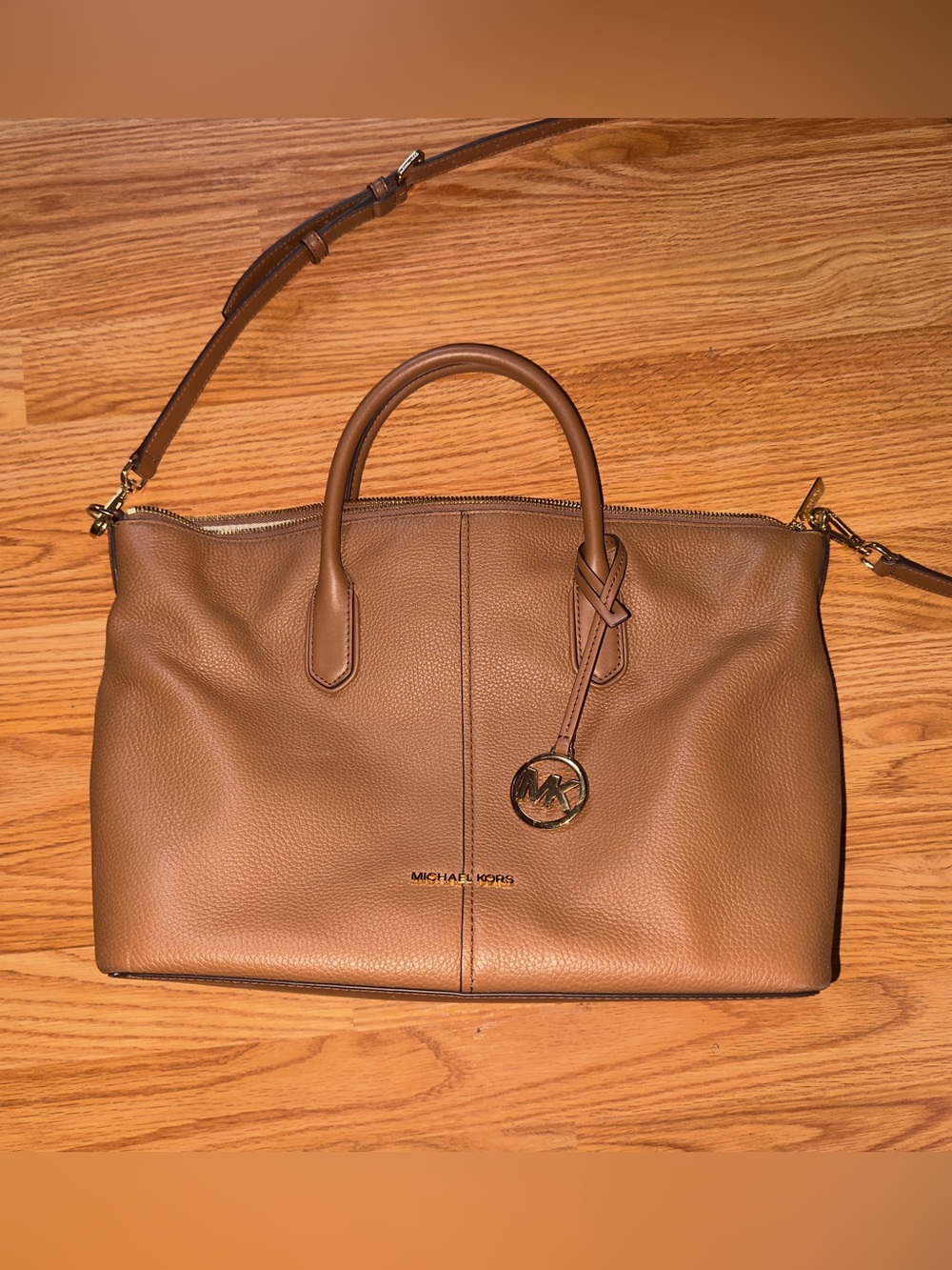 Gorgeous Michael Kors Cognac pebbled Leather Satchel with Gold Charm
